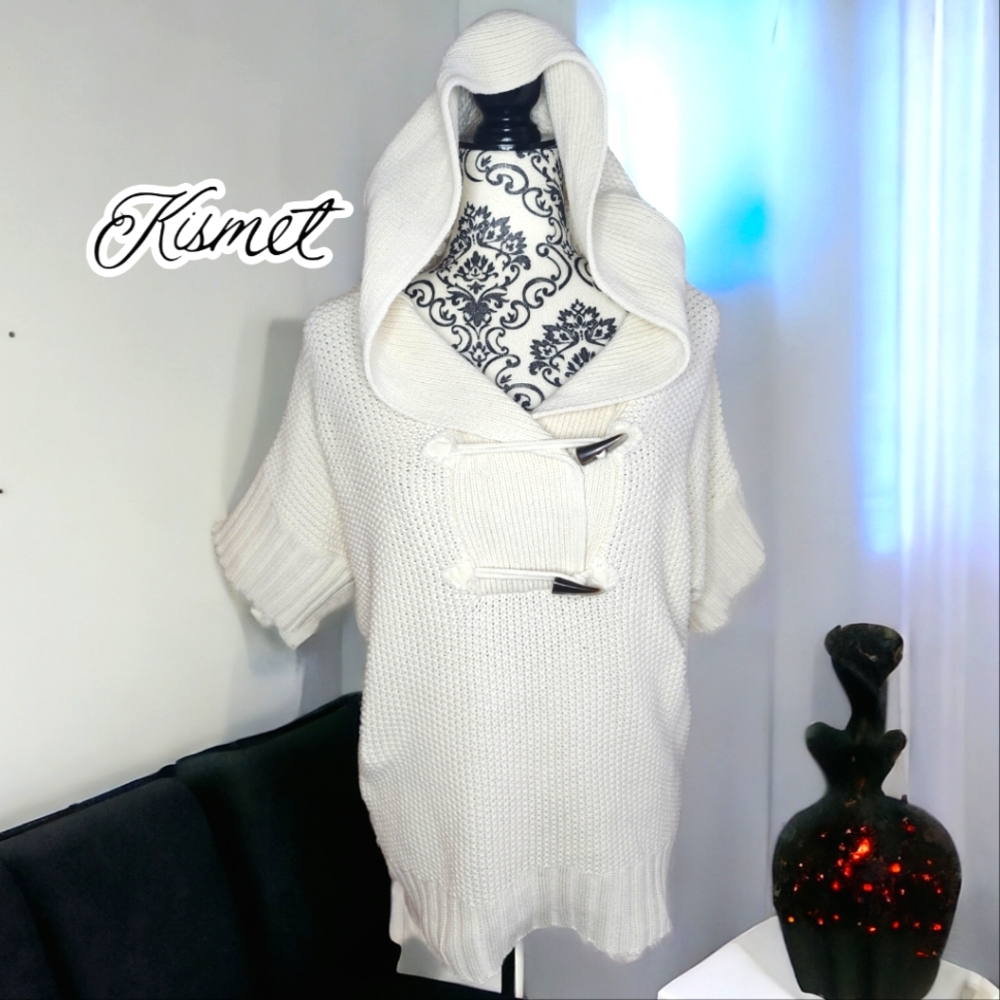 KISMET Knit Oversized 3/4 Sleeve Sweater- Small